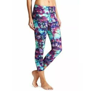 Athleta S Floral Fade Sonar Capri Tight Leggings